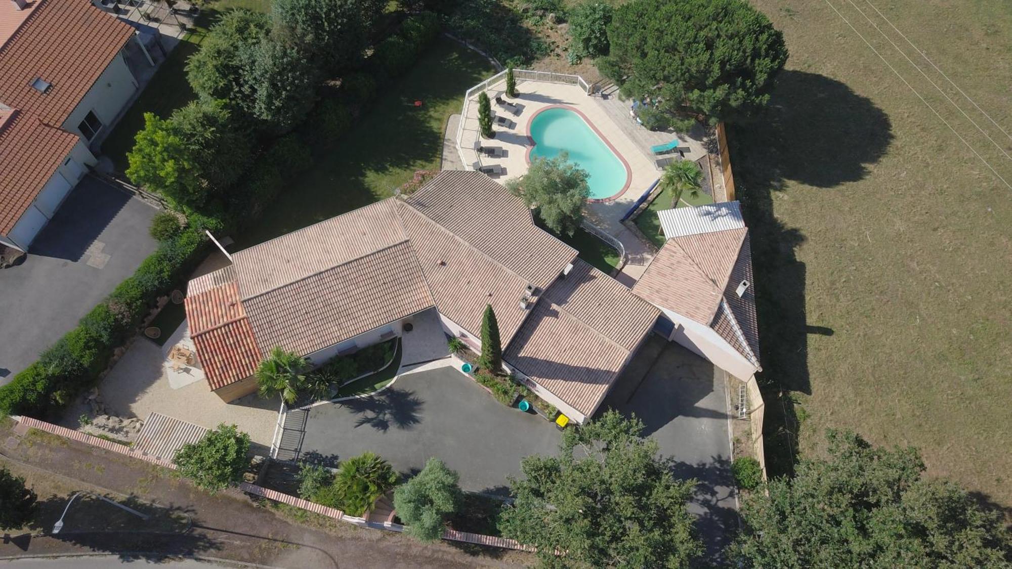 Les Gites De Bellevue Nueil-sous-les-Aubiers Exterior foto